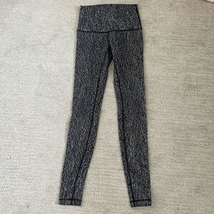 Black and white leggings